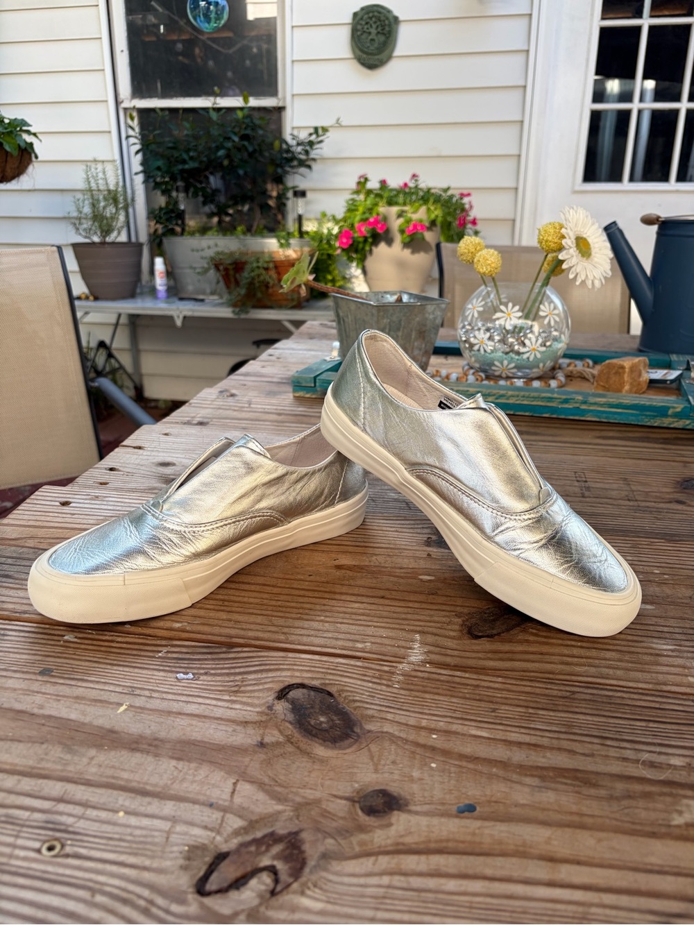 SeaVees Sunset Strip Women’s 7 Metallic Silver Leather Slip On Sneakers